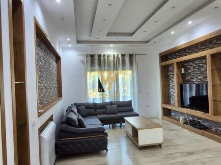 APARTMENT 2+1+BLK FOR RENT ON PETI STREET 90,000 LEKE