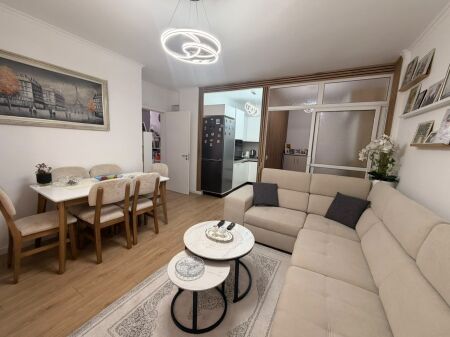 For sale 2+1 apartment. Kinostudio 1460000 lek