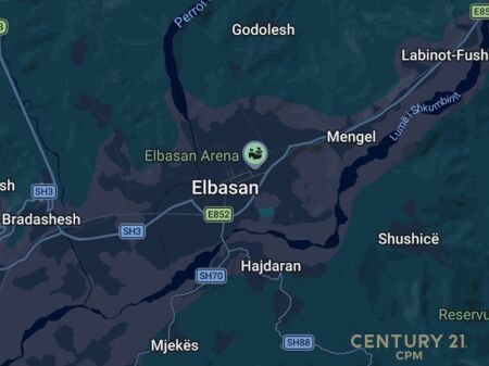 WAREHOUSE FOR RENT AT THE ENTRANCE OF ELBASAN | 3960 M2