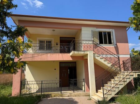 -Villa for sale, Peze Helmes