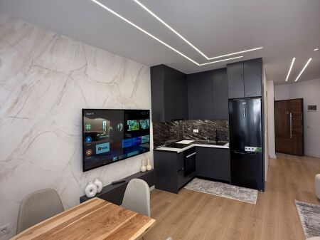 Shitet apartament 1+1 ne Astir