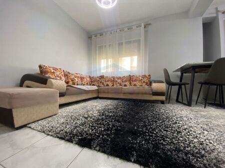 Qera, Apartament 1+1+Post Parkimi, Shkolla e Baletit, Tiranë.