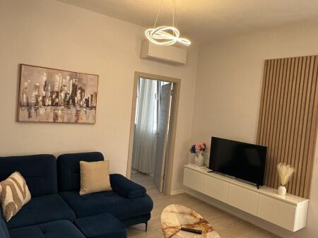 Apartament 1+1 per qira tek Green City ne Astir.  
