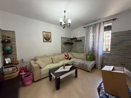 Shitet apartament 2+1+2 tualete