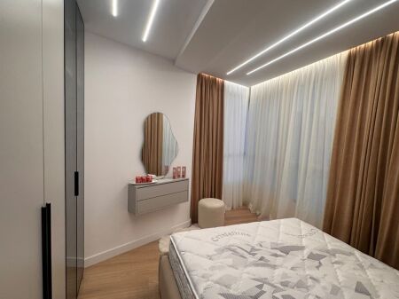  SHITET APARTAMENT 1+1 I MOBILUAR NE ASTIR
