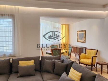 TRIPLEX PREMIUM PËR SHITJE – VILA E ZOGUT, DURRËS