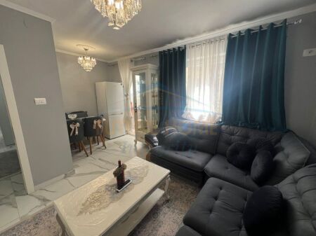 Qera, Apartament 1+1, Shkolla e Baletit, Tiranë.
