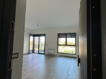 Apartament 1+1 me Qira në Bulevardin e Ri, Kompleksi Ndregjoni