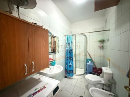 Apartament 1+1 per Qira ne Yzberisht (prane KMY)