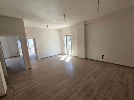 For sale 2+1 PORTA TIRANA