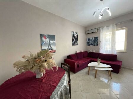 Qera, Apartament 1+1, Kompleksi Golden Park, Tirane.