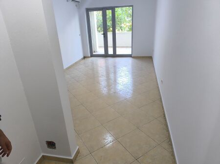 Apartament me qira