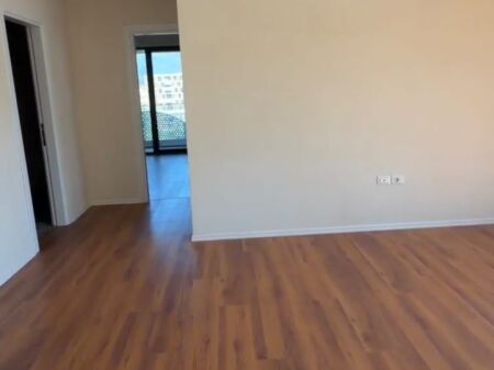 Shitet apartament 2+1+2 tek Kompleksi Parallel Living , Rruga Don Bosko ! 215.000 Euro !