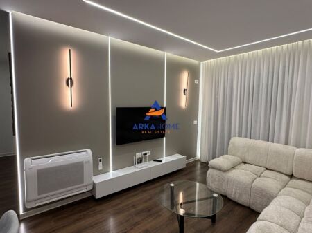 AFFITTASI APPARTAMENTO 1+1+BALCONE "PRESSO IL RONDO DEL 5 MAGGIO" 50.000 LEKE