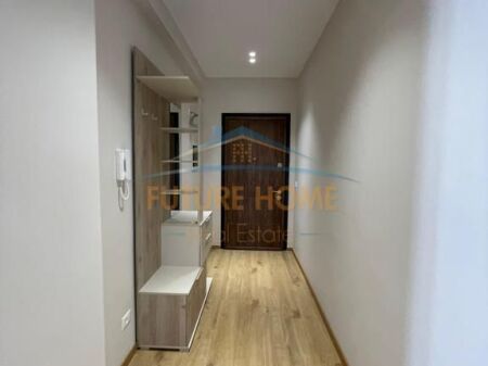 Shitet, Penthouse 2+1+2+Verandë+2 Poste Parkimi, Bulevardi Zhan D'ark, Tiranë
