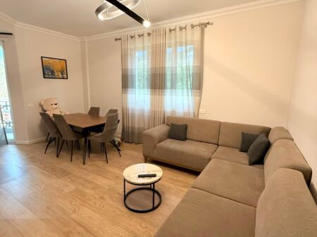 Apartament 2+1 per qira tek G&P Residence ne Selite.