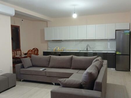 LAPRAKE APARTAMENT PER QERA 2+1