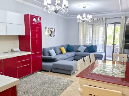 APARTAMENT 2+1 NE SHITJE KOMISARIATI 4