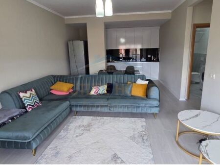 In vendita, Appartamento 1+1, Via Ullishtes, Lago Secco, Tirana.