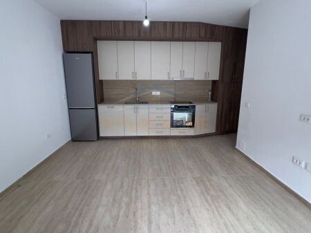 Qera, Apartament 2+1, Rruga Jordan Misja, Tirane . Empire74640