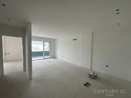 Vendesi Appartamento 2+1, Mirabella Residence, QSUT, Tirana