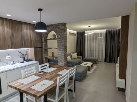 Apartment 2+1+Parking Space for rent in Lungomare, Vlore