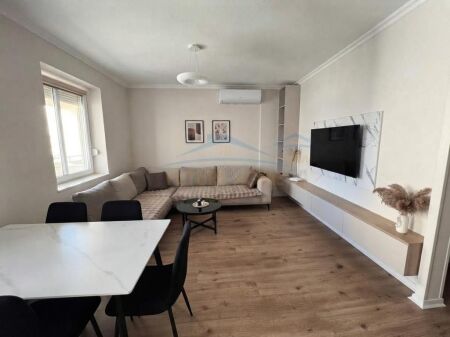 Qera , Apartament 2+1 , Rruga Dritan Hoxha , Tirane    75,000 Lekë