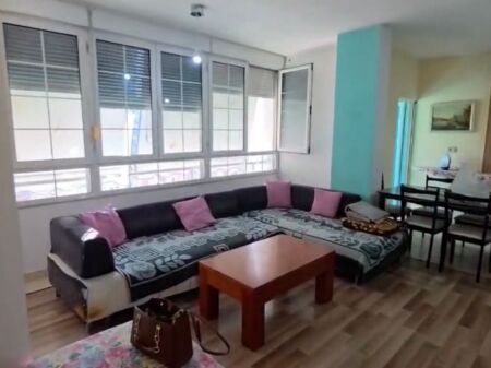 2+1, 5th floor without elevator, Kavaja street, 550 thousand lek
