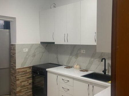 Rent | Shtëpi private 3 + 1 | Allias | 500 €/month