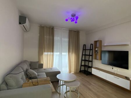 Affitto | Apartament 2 + 1 | Rruga 5 Maji | 500 €/mese