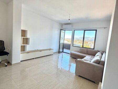 Affittasi 2+2 presso Casa Italia