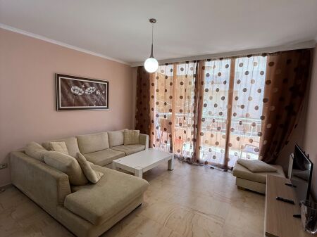 Jepet me qira 2+1+2+parkim Liqeni i Thate Rruga Peti 800€