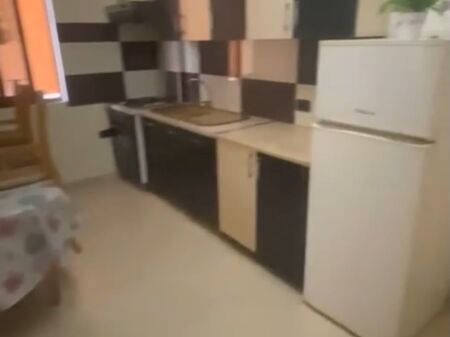 Affittasi casa 2+1, Via Jordan Misja vicino alla Moschea 500 euro