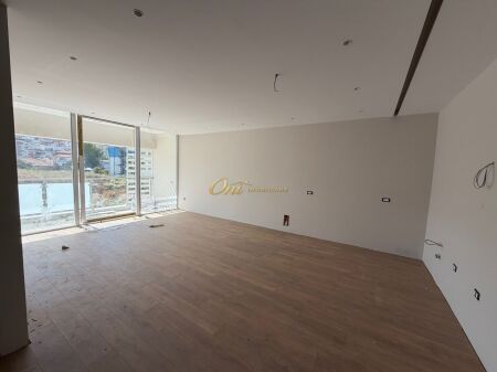 PARIS MUNICIPALITY OFFICE SPACE FOR RENT