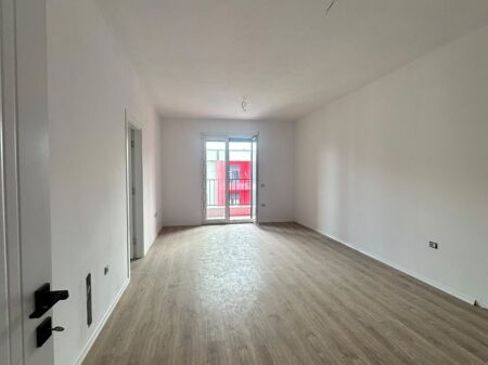 Apartament ne shitje 2+1