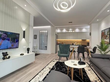 Apartament 1+1 per qira Liceu Artistik