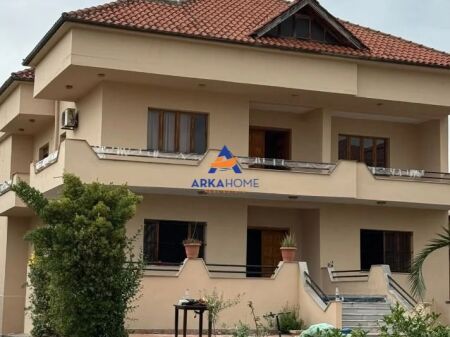 JEPET VILË 3-KATËSHE ME QIRA 1000 M2 "RRUGA SPIRO ÇIPI," 2.000.000 LEKE