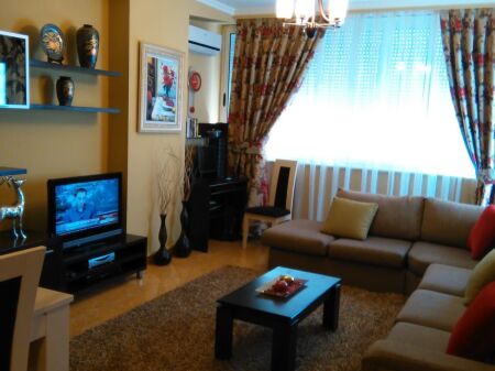 SHITET APARTAMENT 1+1 – RR. KONGRESI I MANASTIRIT