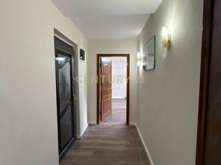 RRUGA BARDHYL, SHESIM APARTAMENT 2+1!