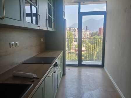 🏢 JEPET AMBIENT ZYRE ME QIRA – LAKE VIEW RESIDENCE