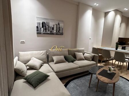 LAPRAKE APARTAMENT PER QERA 2+1+2