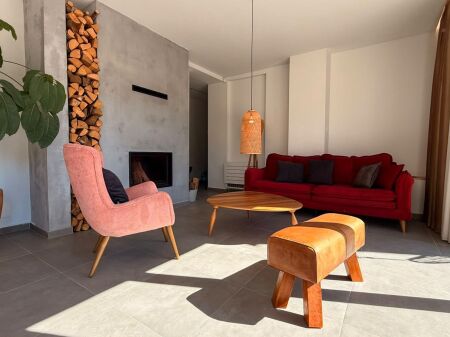 PENTHOUSE PËR SHITJE – KODRA E DIELLIT