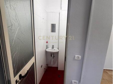 Commercial space for rent on Fortuzi Street!