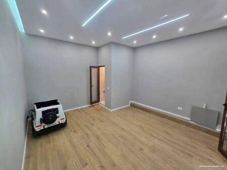 Shop For Rent At Pediatrics (ID BD21951) Tirane
