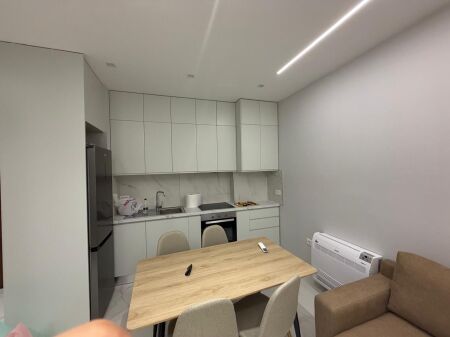 Super apartament me qera 2+1 Paskuqan