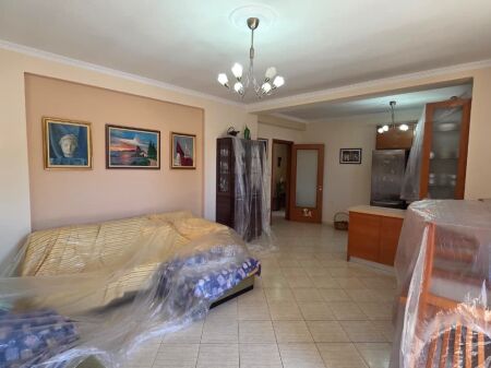 APARTAMENT 2+1+2 PËR SHITJE – VLORË