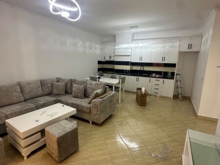 Apartment 1+1 for rent near the Terminal for 45,000 lek