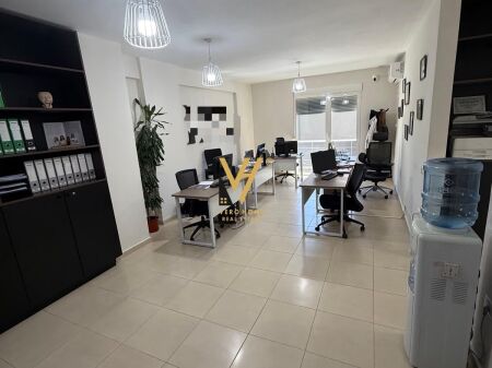 OFFICE 120 M2 FOR RENT ON NDRE MJEDA STREET 120,000 LEKE