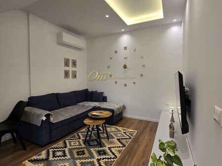 RRUGA E DURRESIT; APARTAMENT PER QERA 1+1