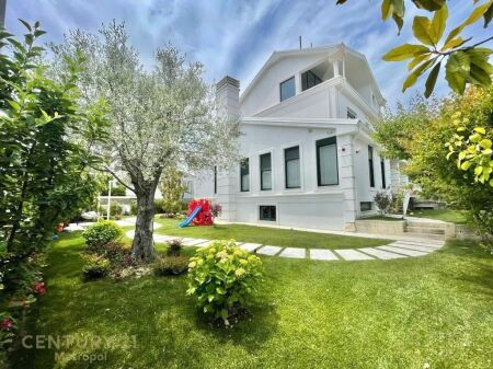 4-storey villa for rent, near TEG.